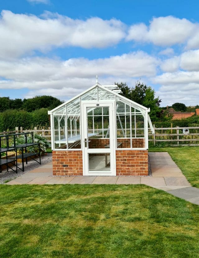 Free-Standing Gallery Dovetail Greenhouses