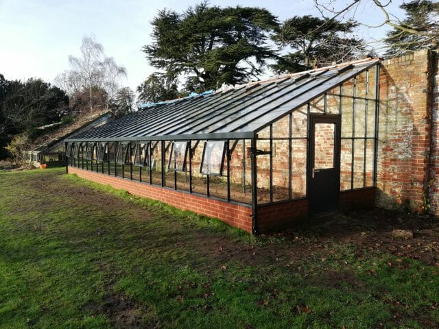 Lean-To Gallery Dovetail Greenhouses