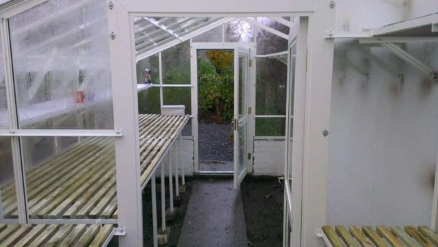 Lean-To Gallery Dovetail Greenhouses