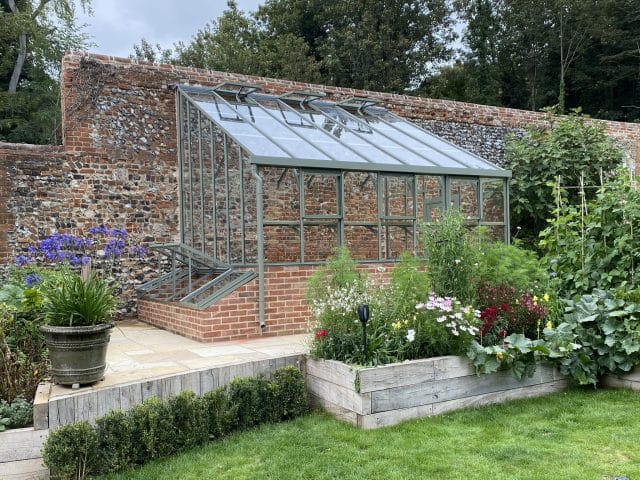 Lean-To Gallery Dovetail Greenhouses