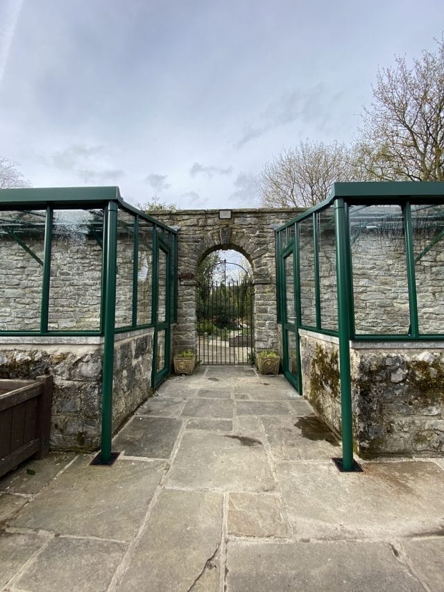 Lean-To Gallery Dovetail Greenhouses