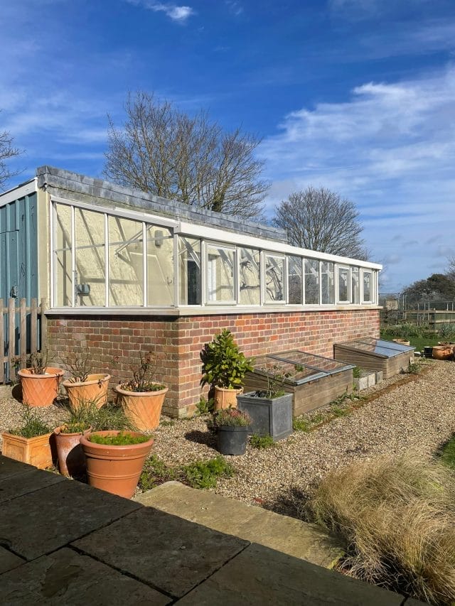 Lean-To Gallery Dovetail Greenhouses