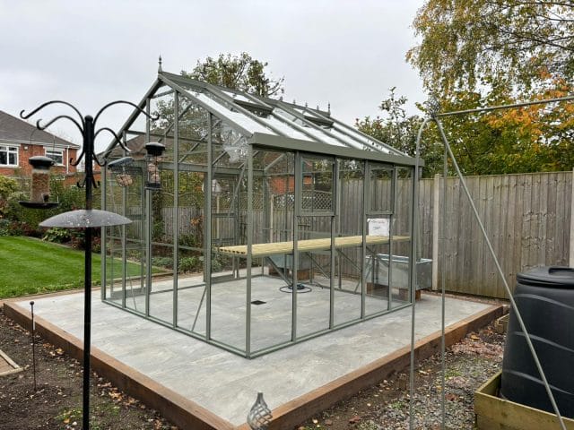 Free-Standing Gallery Dovetail Greenhouses