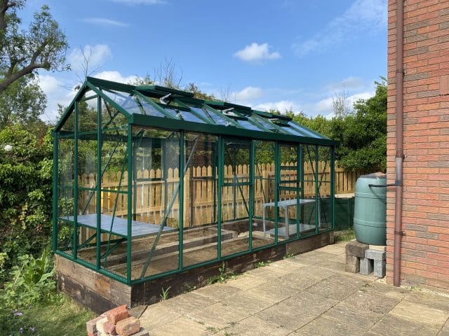 Free-Standing Gallery Dovetail Greenhouses