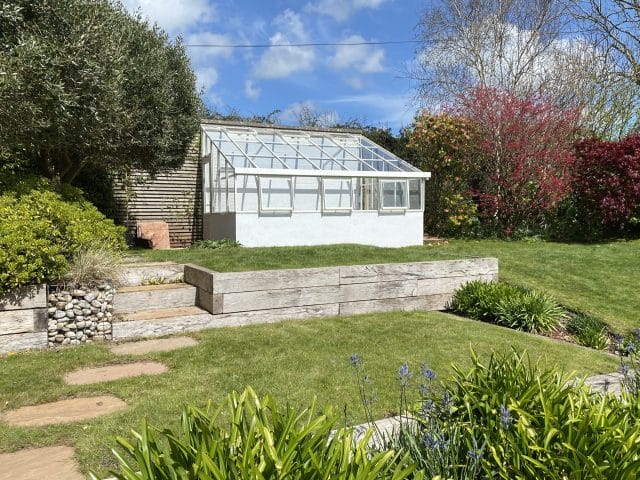 Lean-To Gallery Dovetail Greenhouses