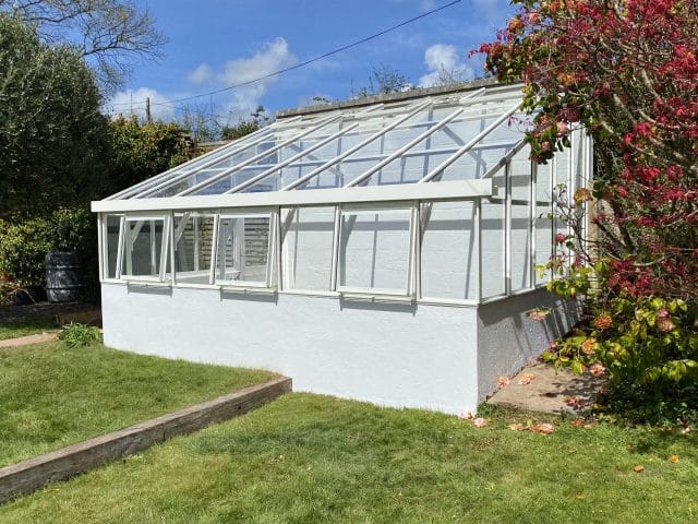 Lean-To Gallery Dovetail Greenhouses